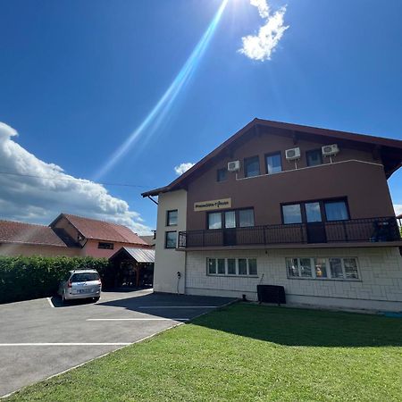 Prenociste-Sobe-Rooms-Aman Bihać エクステリア 写真