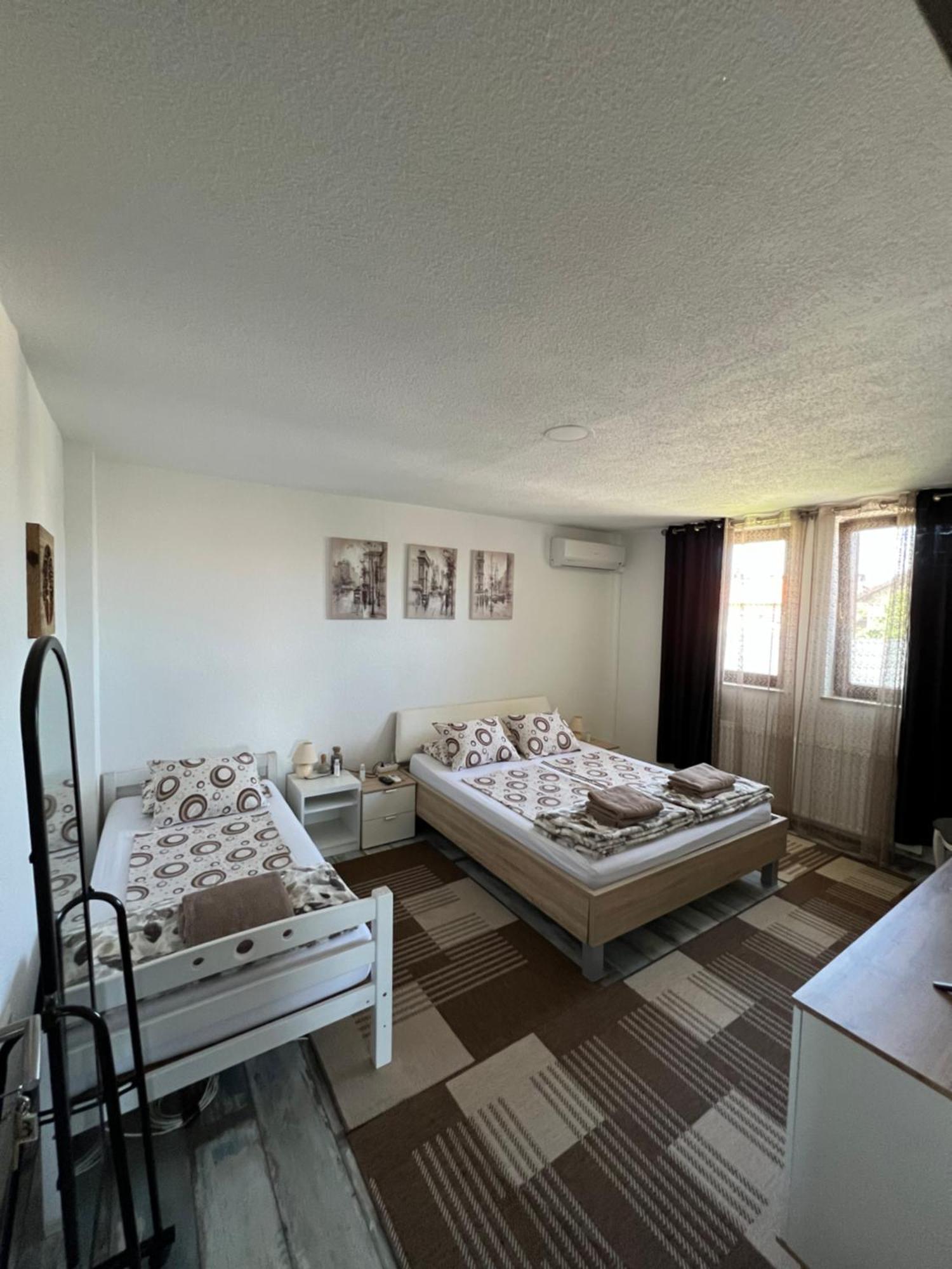 Prenociste-Sobe-Rooms-Aman Bihać エクステリア 写真