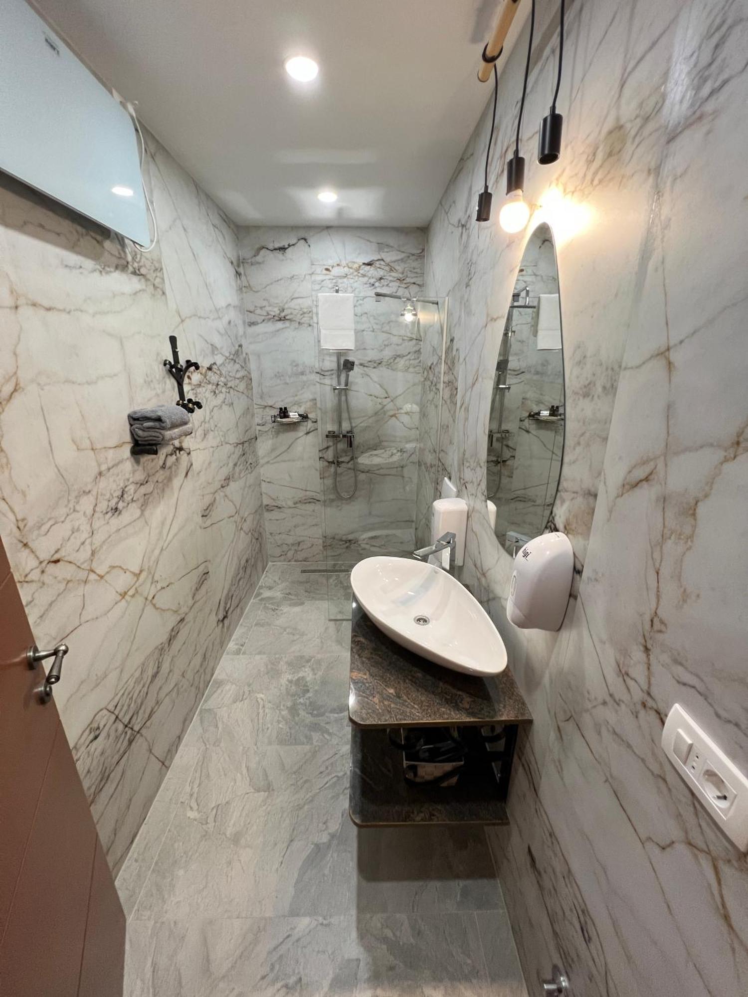 Prenociste-Sobe-Rooms-Aman Bihać エクステリア 写真