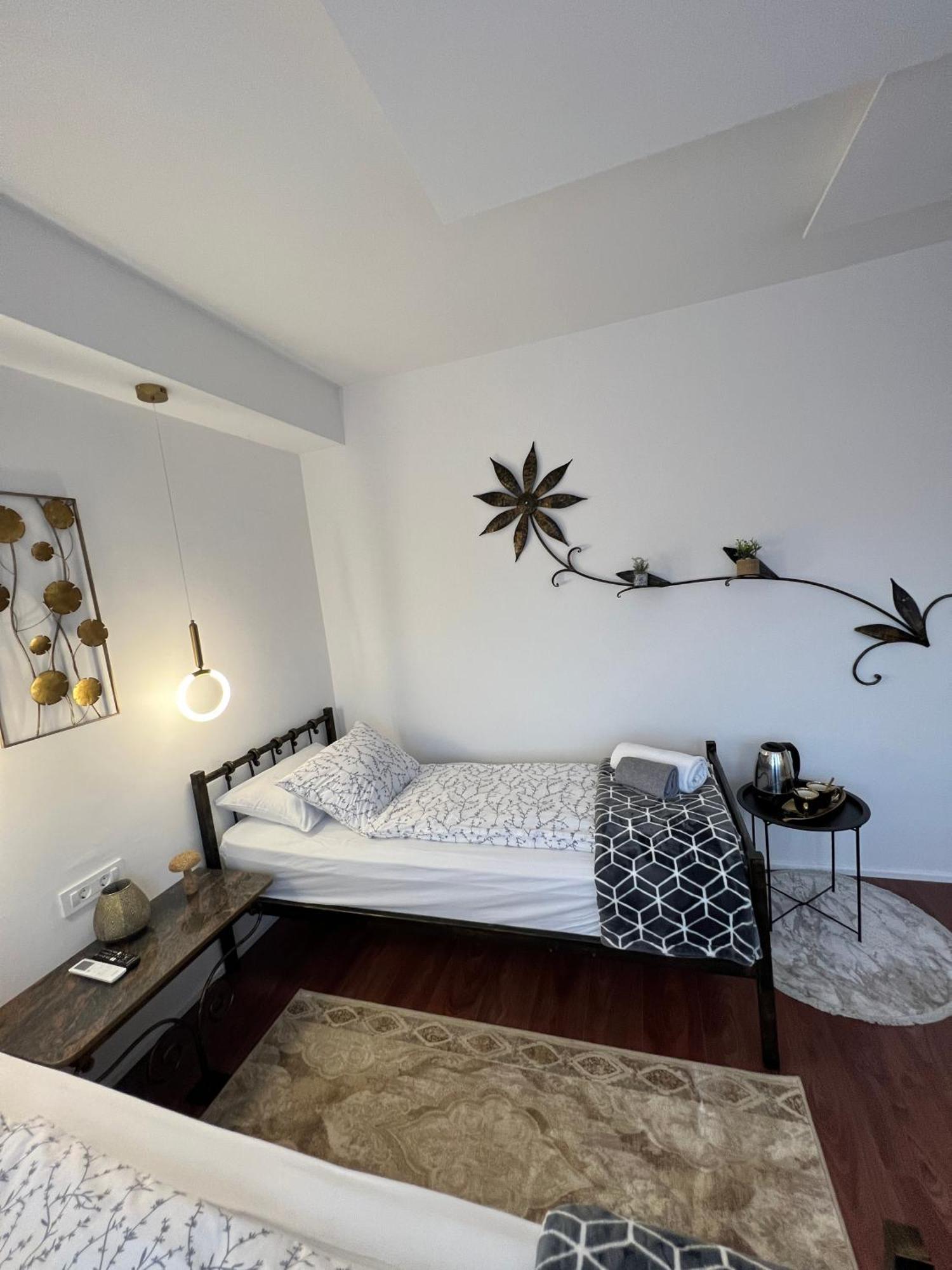 Prenociste-Sobe-Rooms-Aman Bihać エクステリア 写真