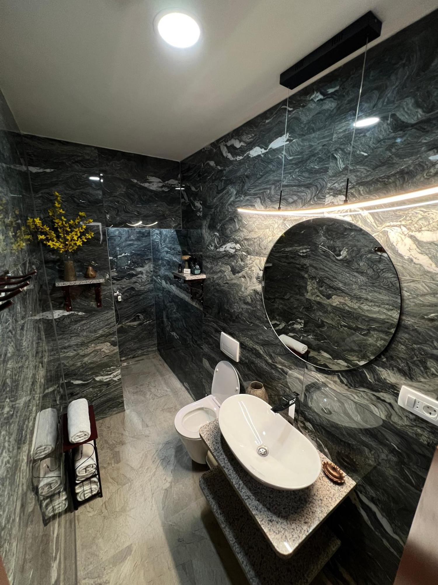 Prenociste-Sobe-Rooms-Aman Bihać エクステリア 写真