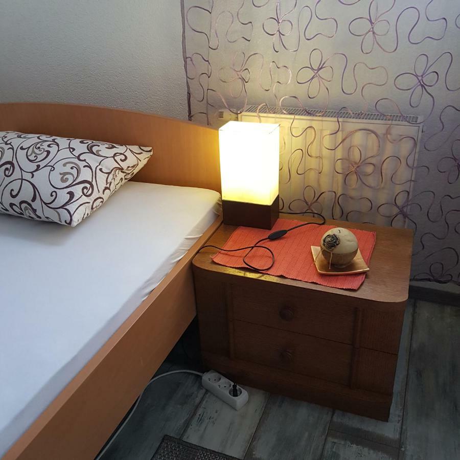 Prenociste-Sobe-Rooms-Aman Bihać エクステリア 写真