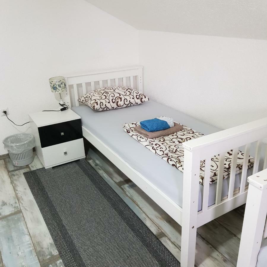 Prenociste-Sobe-Rooms-Aman Bihać エクステリア 写真