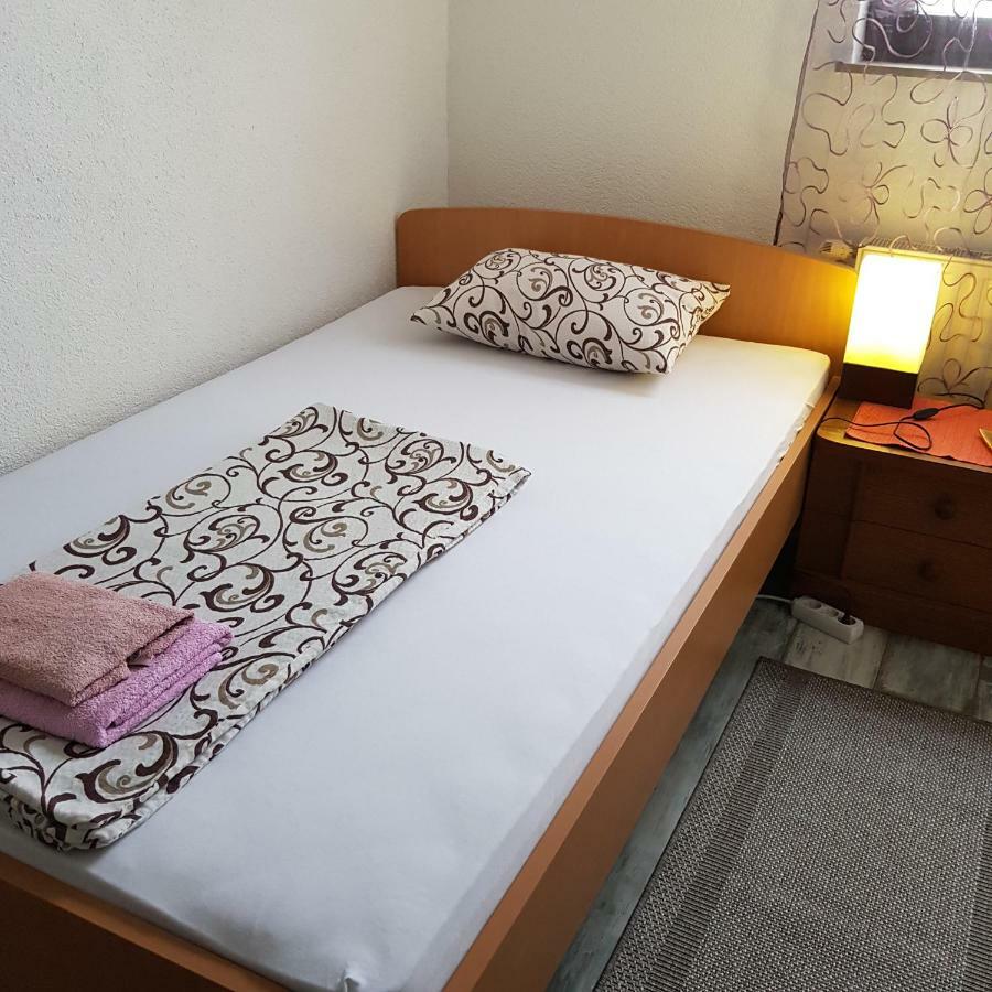 Prenociste-Sobe-Rooms-Aman Bihać エクステリア 写真