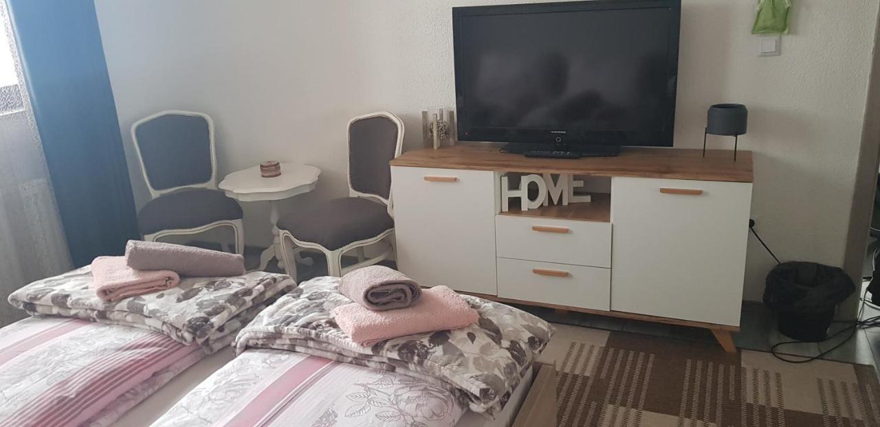 Prenociste-Sobe-Rooms-Aman Bihać エクステリア 写真